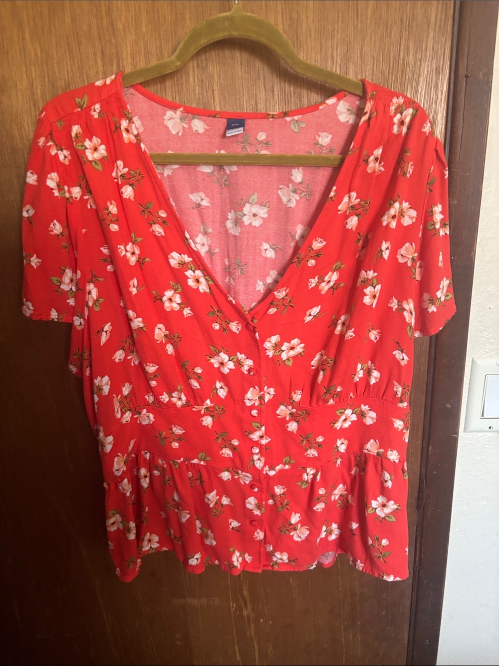 Old Navy Red Floral V-Neck Peplum Blouse